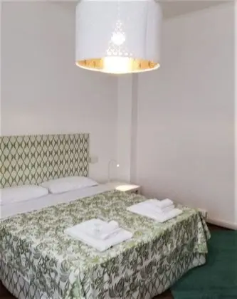 Comfort Tek Büyük Yataklı Oda