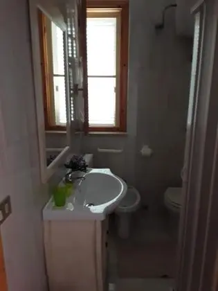 Basic Tek Büyük Yataklı Oda