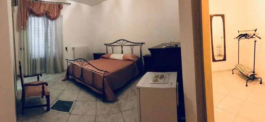 Büyük Yataklı Tek Kişilik Oda