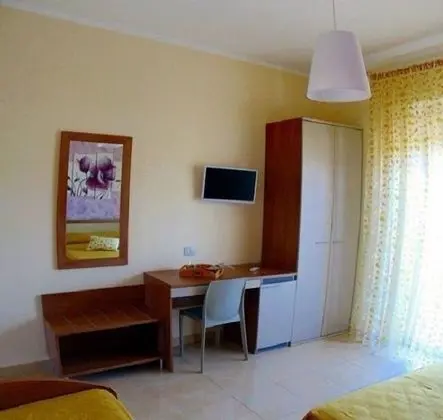 Comfort Tek Büyük Yataklı Oda