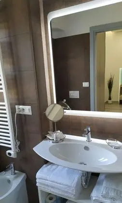 Deluxe Dört Kişilik Oda