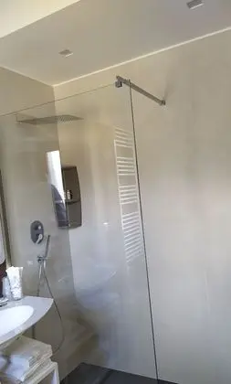 Deluxe Dört Kişilik Oda
