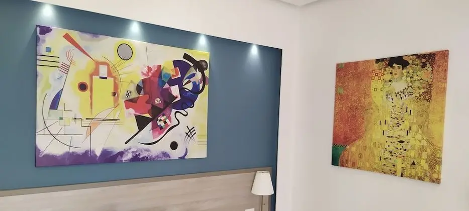 Deluxe Tek Büyük Yataklı Oda, Kısmi Deniz Manzaralı