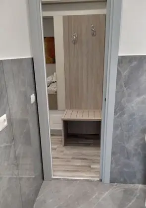 Deluxe Tek Büyük Yataklı Oda, Kısmi Deniz Manzaralı