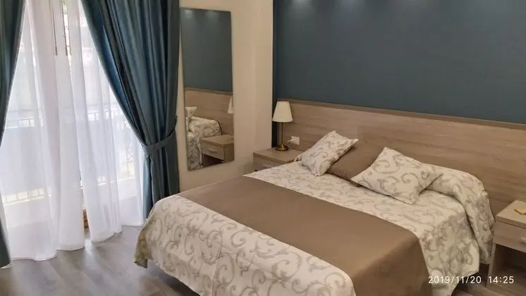 Deluxe Tek Büyük Yataklı Oda, Tepe Manzaralı