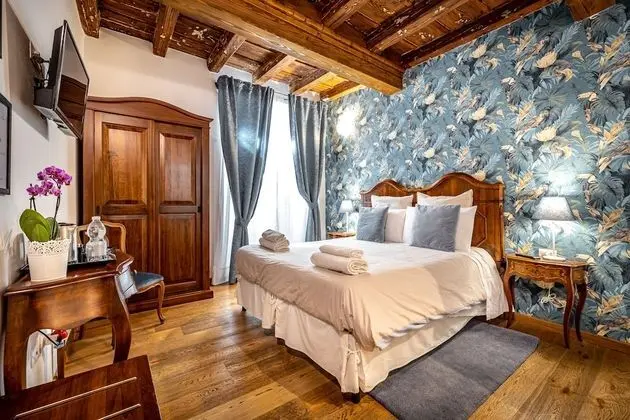 Comfort Tek Büyük Yataklı Oda