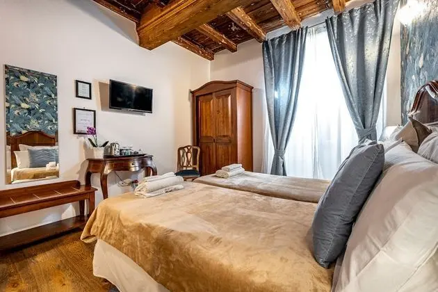 Comfort Tek Büyük Yataklı Oda