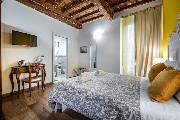 Comfort Tek Büyük Yataklı Oda