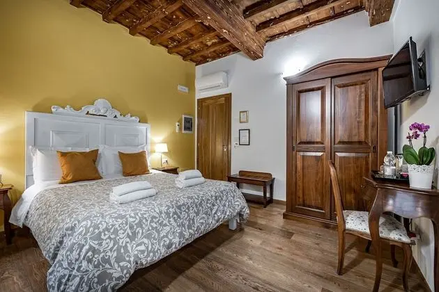 Comfort Tek Büyük Yataklı Oda
