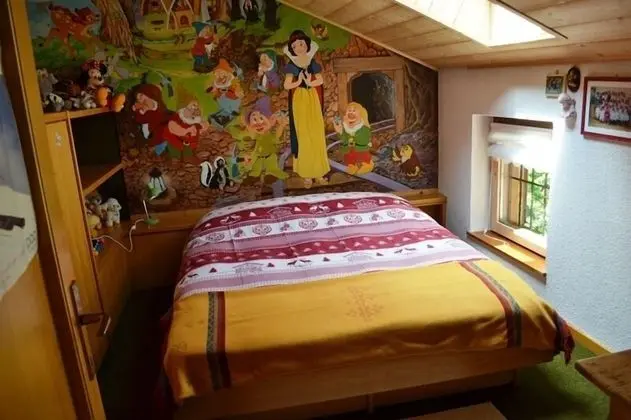 Tek Büyük Yataklı Oda