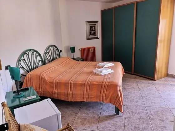 Tek Büyük Yataklı Oda