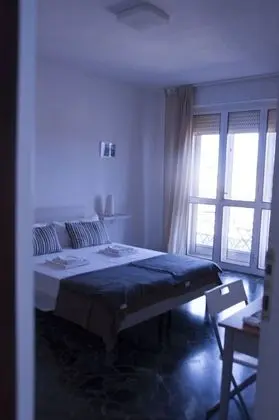 Üç Kişilik Oda (Bagno esterno, appartamento condiviso)