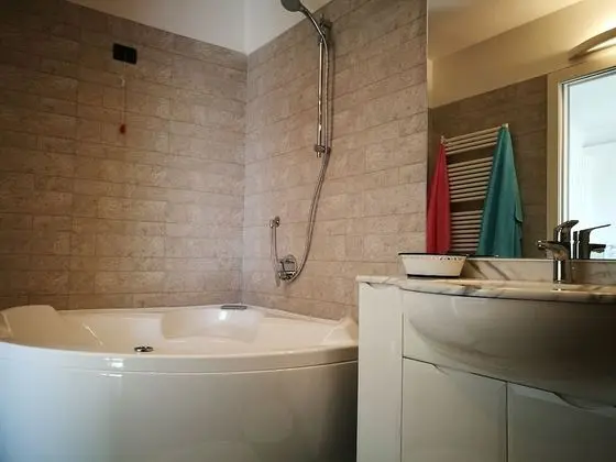 Luxury Üç Kişilik Oda, Sıcak Su Havuzu, Denize Bakan