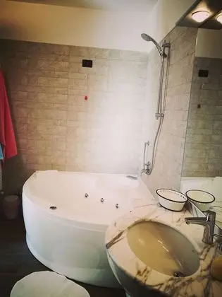 Luxury Üç Kişilik Oda, Sıcak Su Havuzu, Denize Bakan