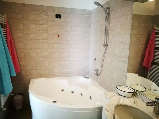 Luxury Üç Kişilik Oda, Sıcak Su Havuzu, Denize Bakan