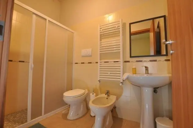 Dört Kişilik Oda, Sigara İçilmez (500X)