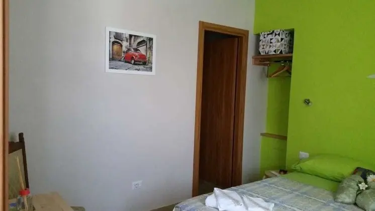 Tek Büyük veya İki Ayrı Yataklı Oda, Sigara İçilmez