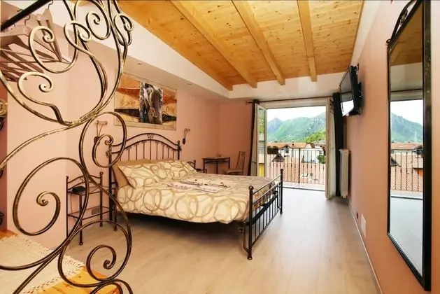 Tek Büyük Yataklı Oda, Balkon