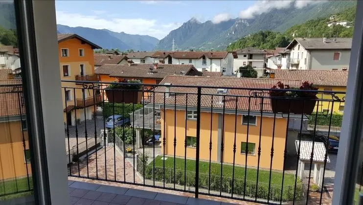 Tek Büyük Yataklı Oda, Balkon
