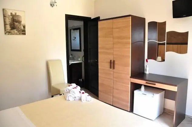 Tek Büyük Yataklı Oda