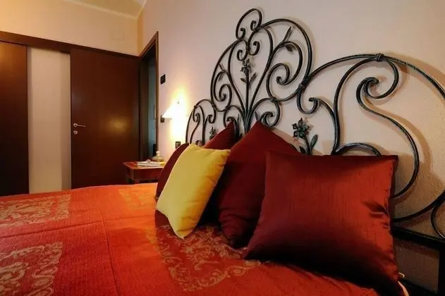 Comfort Tek Büyük Yataklı Oda