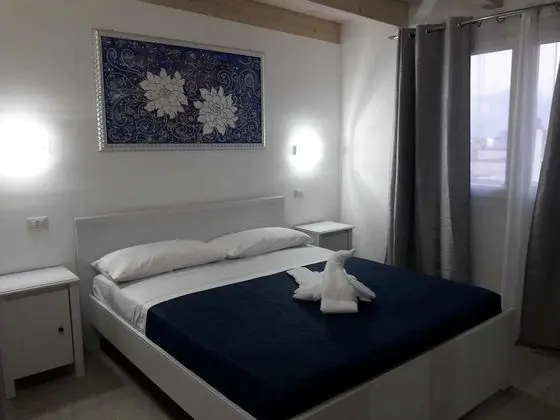 Tek Büyük Yataklı Oda