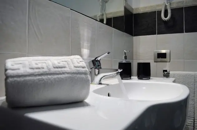 Dört Kişilik Oda, 1 Yatak Odası