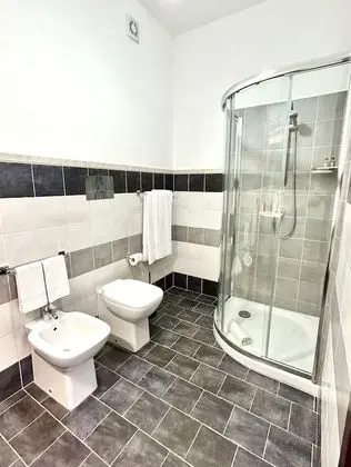 Dört Kişilik Oda, 1 Yatak Odası