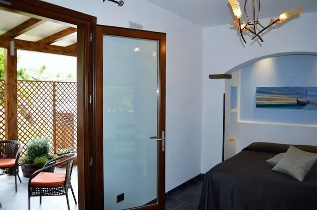 Süit, 2 Yatak Odası, Bahçe Manzaralı