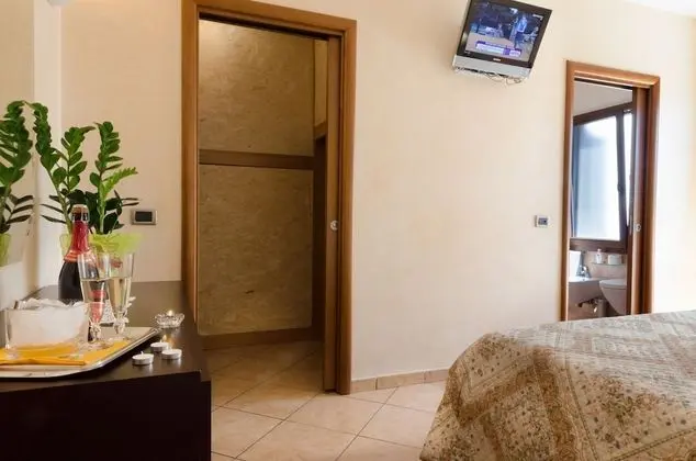 Deluxe Üç Kişilik Oda, Balkon