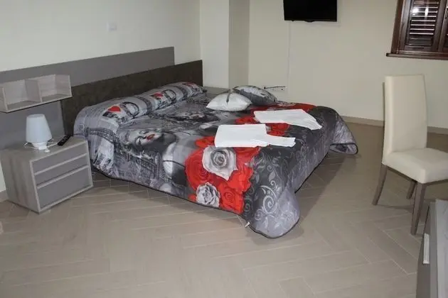 Tek Büyük Yataklı Oda