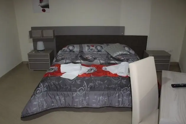 Tek Büyük Yataklı Oda