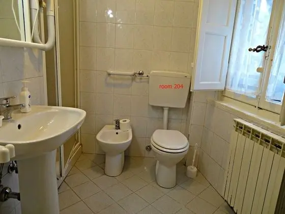 Classic Üç Kişilik Oda