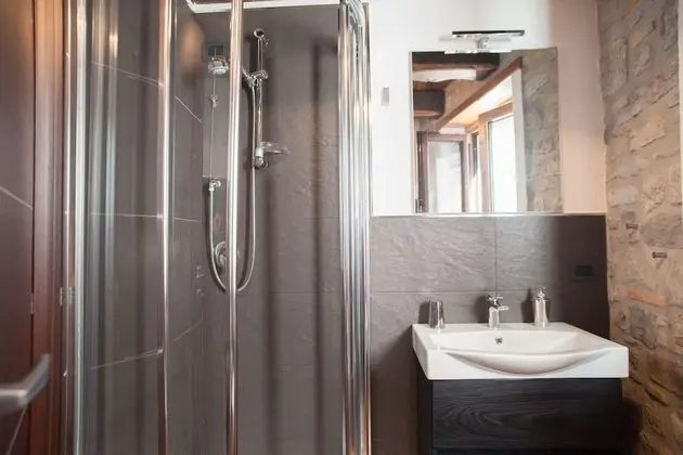 Basic Tek Büyük Yataklı Oda