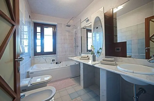 Deluxe Tek Büyük Yataklı Oda, Jakuzi