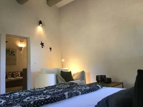 Tek Büyük Yataklı Oda (Bryone)