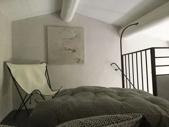 Üç Kişilik Oda (Camelee)