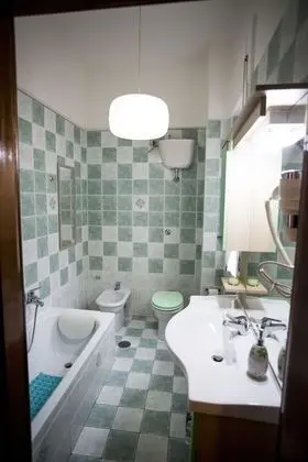 Classic Tek Büyük Yataklı Oda, Ortak Banyo