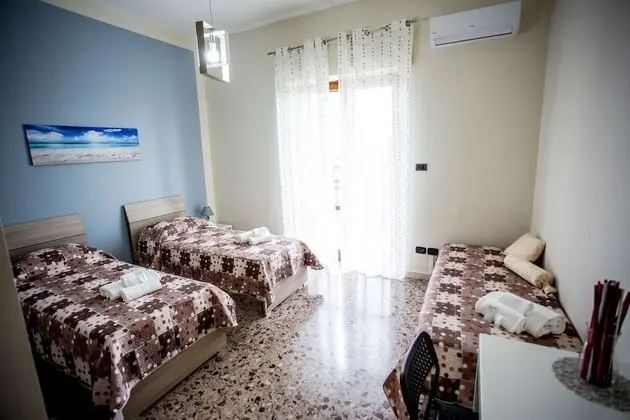 Üç Kişilik Oda, Ortak Banyo