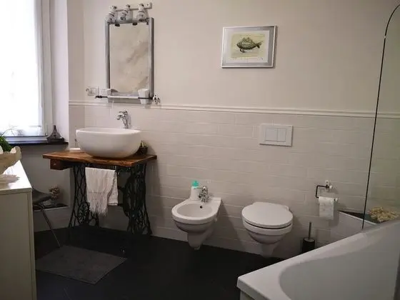 Tek Kişilik Oda, Ortak Banyo