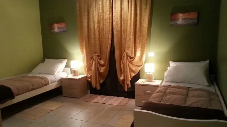 Tek Büyük veya İki Ayrı Yataklı Oda, Özel Banyo
