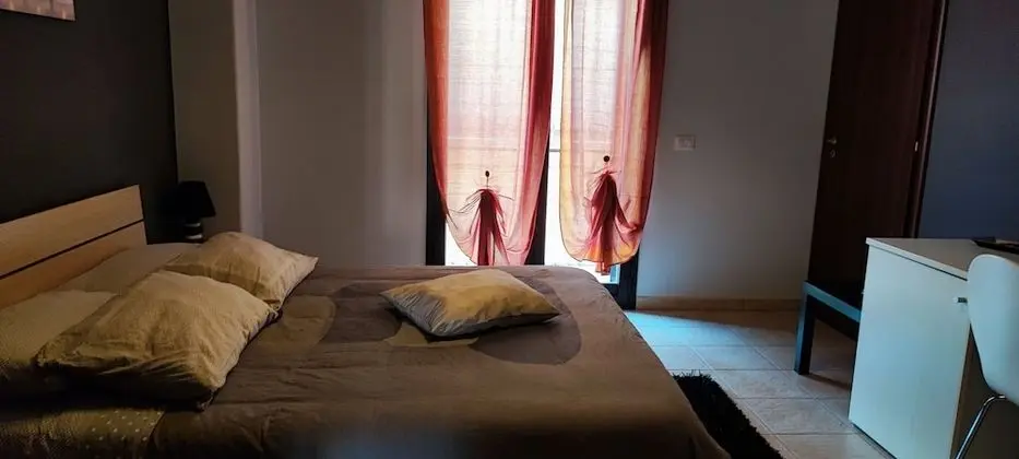Tek Büyük Yataklı Oda, Banyolu/Duşlu