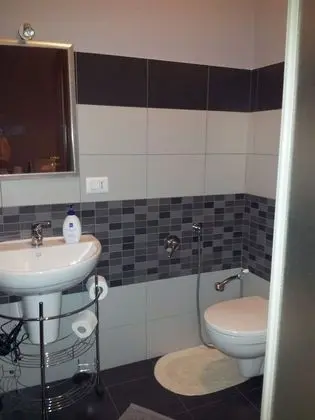 Tek Büyük Yataklı Oda, Banyolu/Duşlu