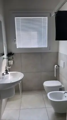 Üç Kişilik Oda