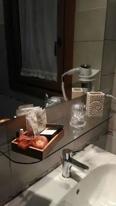 Üç Kişilik Oda, Bahçe Manzaralı (Colapesce)