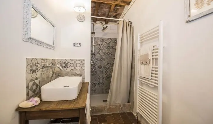 Tek Büyük Yataklı Oda, Banyolu/Duşlu