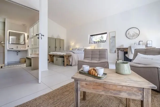 Üç Kişilik Oda, Teras