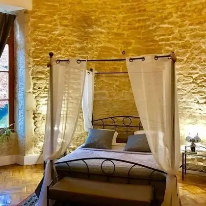 Honeymoon Tek Büyük Yataklı Oda (Tourelle)