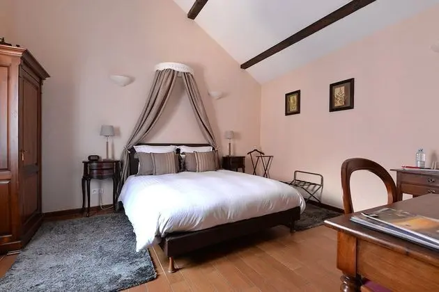 Premium Tek Büyük Yataklı Oda, Özel Banyo (MUSCAT)