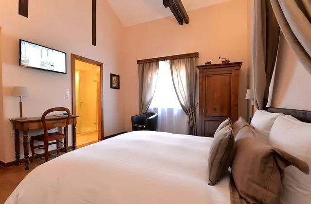 Premium Tek Büyük Yataklı Oda, Özel Banyo (MUSCAT)